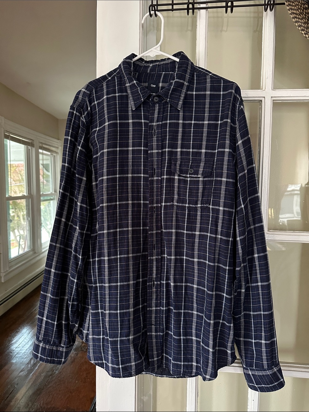GAP Men’s Navy and White Plaid Button-Down Shirt